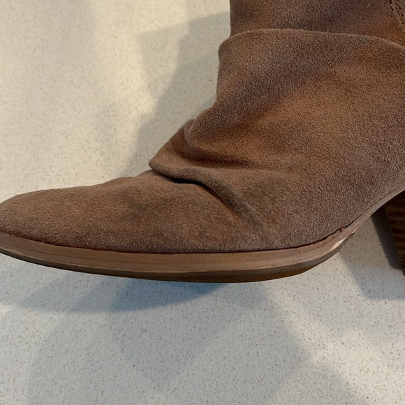 Splendid Women's Rodeo Brown Suede Slouchy Ankle Boots - Picture 9 of 11